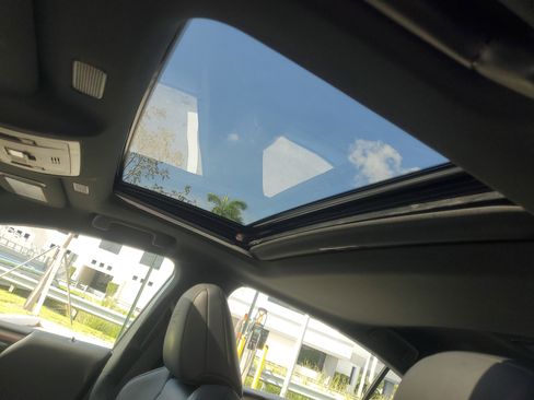 Used 2023 Lexus ES 350 F Sport w/ Accessory Package (Z2) FWD image 18