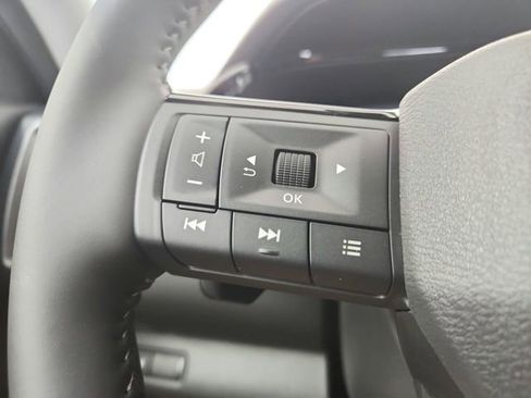 New 2026 Nissan Pathfinder SL FWD image 25