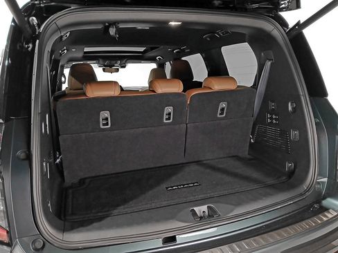 Used 2025 Nissan Armada Platinum Reserve AWD/4WD image 7