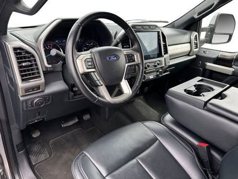 Used 2022 Ford F250 Lariat w/ Lariat Value Package image 13