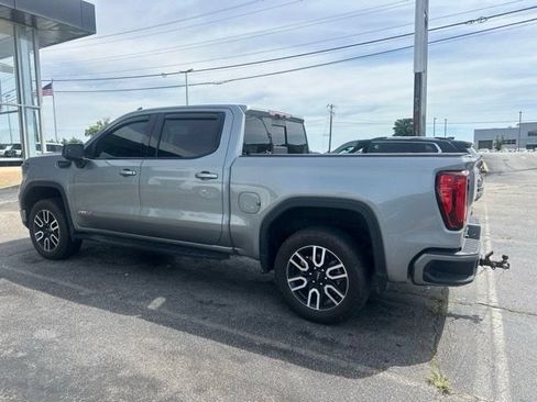 Used 2024 GMC Sierra 1500 AT4 w/ Technology Package AWD/4WD image 16
