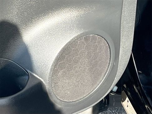 Used 2021 Nissan Rogue Sport SL w/ Premium Package image 19