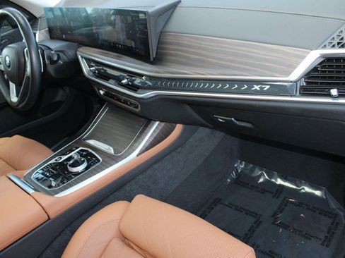 Certified 2024 BMW X7 xDrive40i image 36