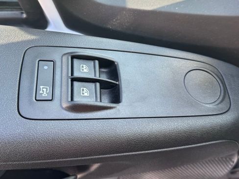 Used 2025 RAM ProMaster 2500 FWD image 11