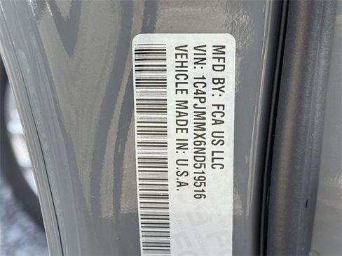 Used 2022 Jeep Cherokee Latitude Lux w/ Sun & Sound Group image 27