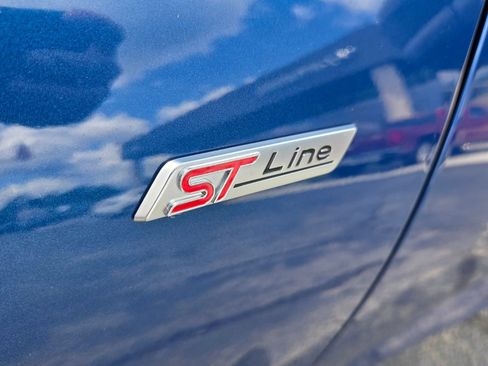 Used 2023 Ford Escape ST-Line FWD image 18