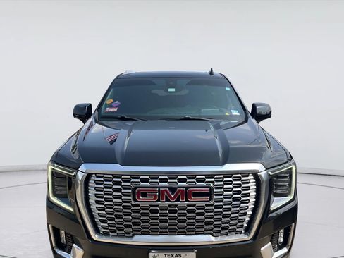 Used 2021 GMC Yukon XL Denali w/ Denali Premium Package RWD image 2