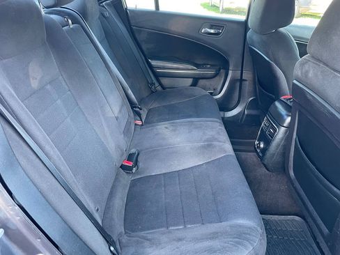 Used 2014 Dodge Charger SE w/ Sport Appearance Group RWD image 11