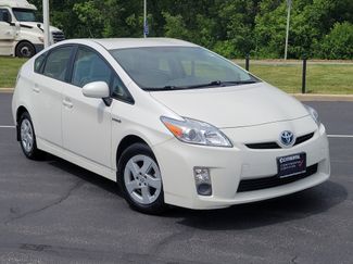 Used 2011 Toyota Prius Three w/ Navigation Pkg FWD video 2