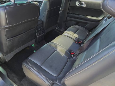 Used 2015 Ford Explorer Sport w/ Equipment Group 401A AWD/4WD image 23