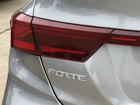 Used 2024 Kia Forte LXS FWD image 6