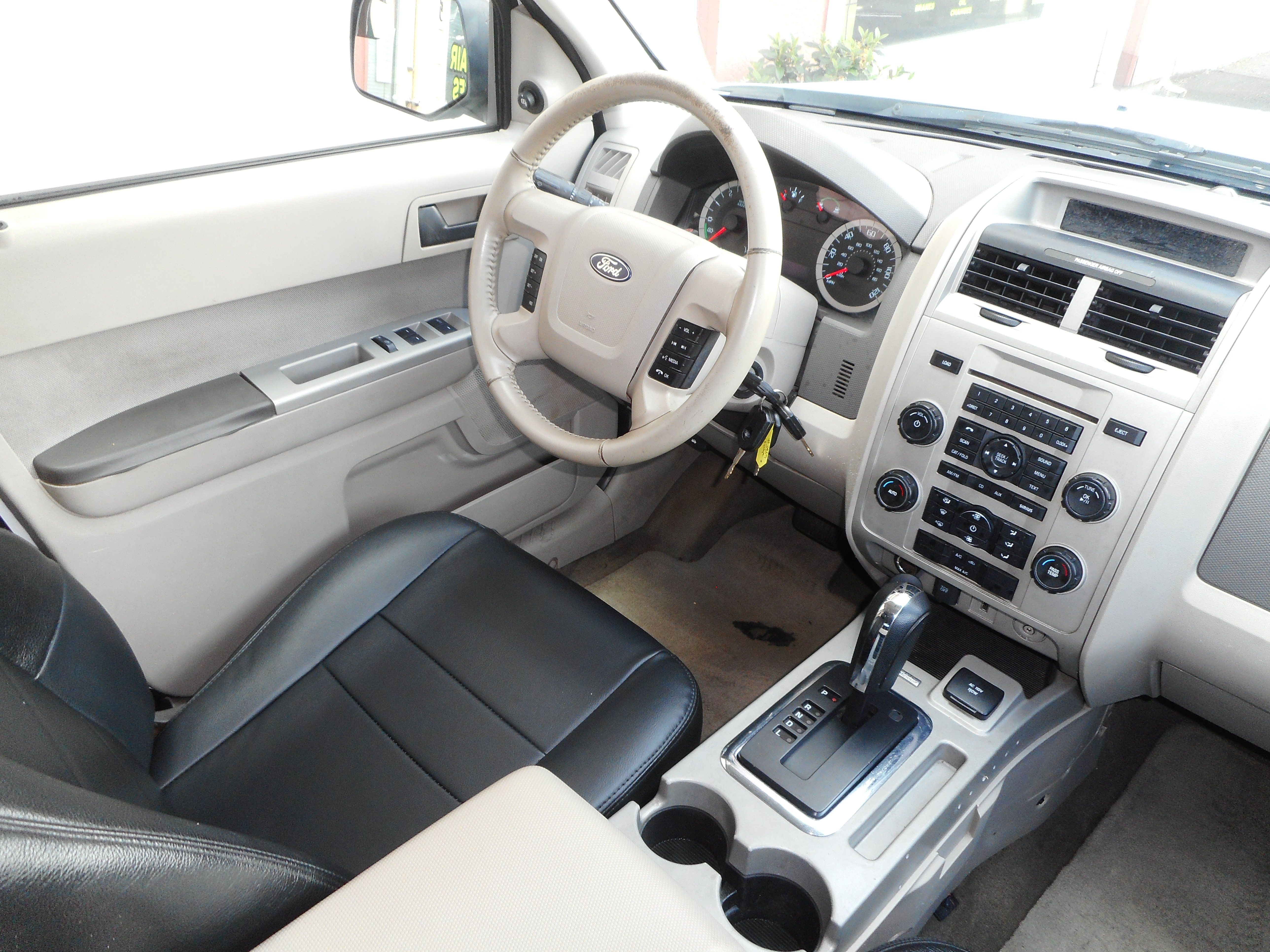 Used 2012 Ford Escape 4WD Hybrid image 27