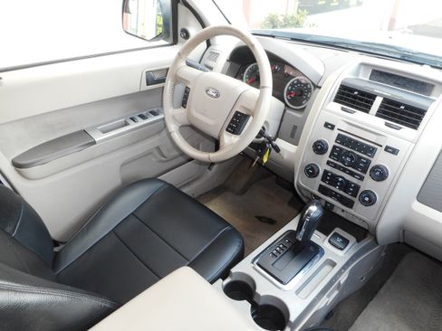 Used 2012 Ford Escape 4WD Hybrid image 27