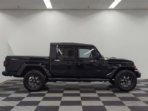 Used 2022 Jeep Gladiator Sport AWD/4WD image 8