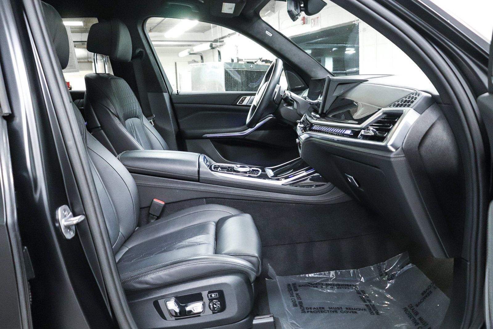 Certified 2024 BMW X7 M60i w/ Executive Package AWD/4WD image 21