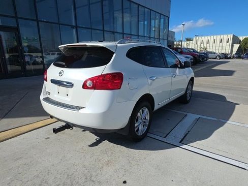 Used 2015 Nissan Rogue S w/ Convenience Package image 4