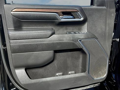 Used 2023 Chevrolet Silverado 1500 RST image 13