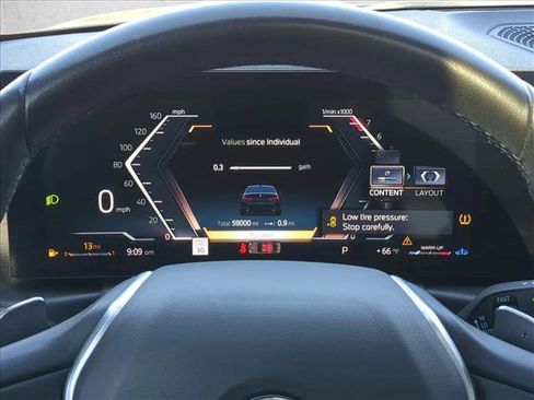 Used 2023 BMW 330i Sedan w/ Driving Assistance Package image 10