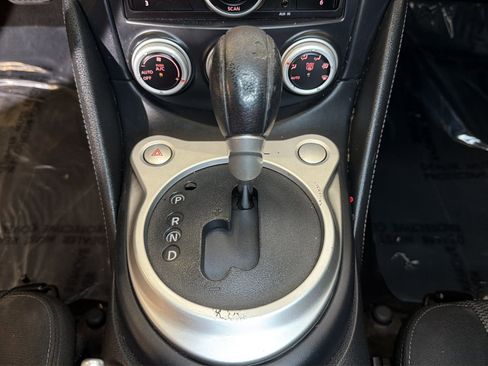 Used 2014 Nissan 370Z Coupe RWD image 23