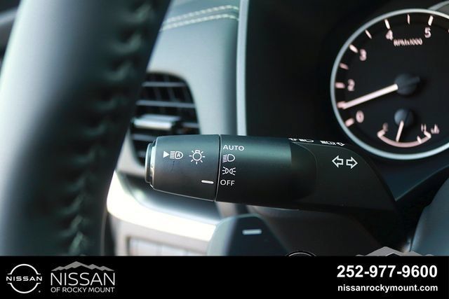 Certified 2026 Nissan Rogue Dark Armor FWD image 24