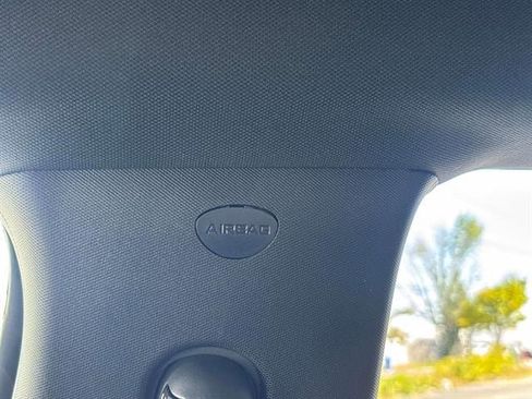 Certified 2024 Jeep Compass Limited image 30