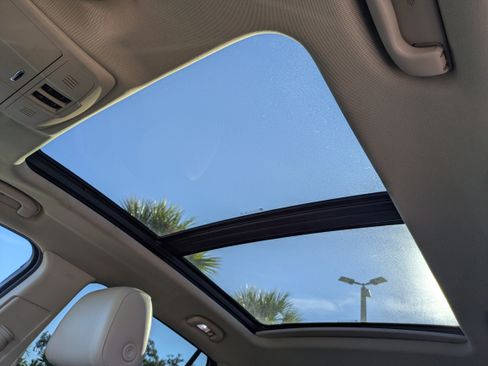 Certified 2017 Buick Envision Premium w/ Driver Confidence Package image 23