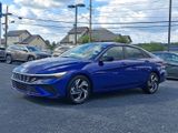 Used 2025 Hyundai Elantra Sport image 3