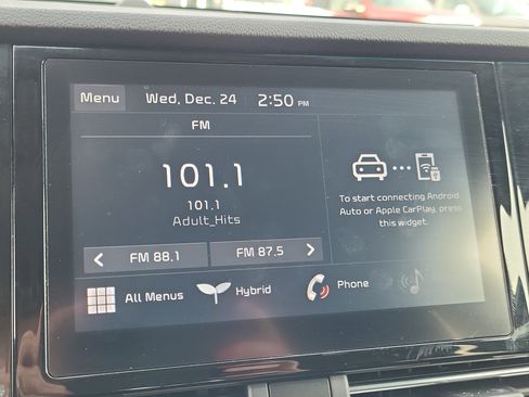 Used 2022 Kia Niro LXS image 16