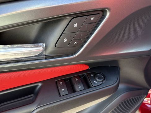 New 2026 Chevrolet Equinox EV RS image 24