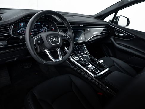 Certified 2025 Audi Q7 2.0T Premium Plus w/ Premium Plus Package image 10