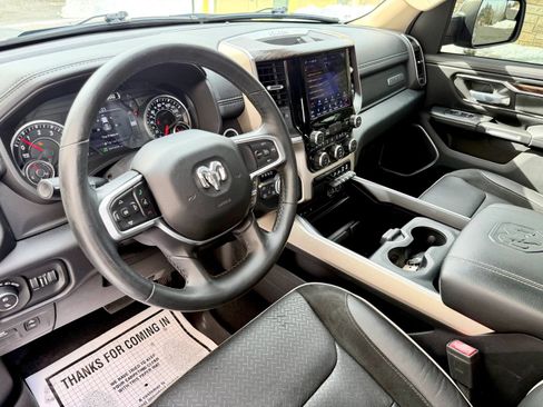 Used 2019 RAM 1500 Laramie AWD/4WD image 25