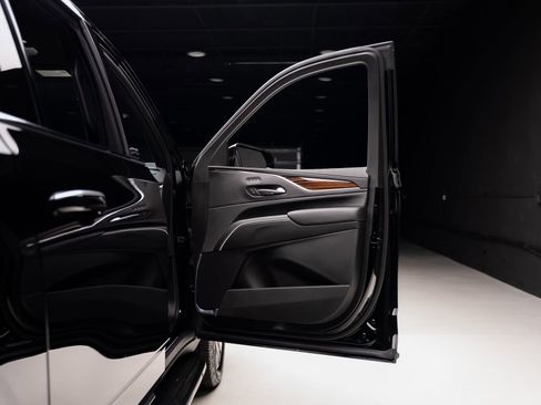 Used 2023 Cadillac Escalade ESV Premium Luxury w/ LPO, Floor Liner Package AWD/4WD image 61