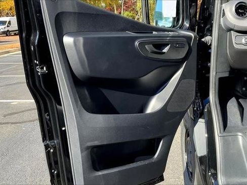 New 2025 Mercedes-Benz Sprinter 2500 image 10