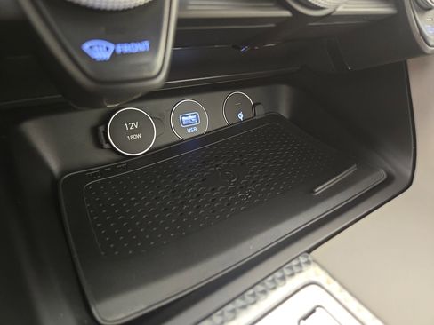 Used 2023 Genesis G70 3.3T w/ Sport Prestige Package image 29