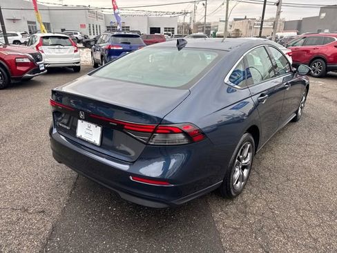 Certified 2023 Honda Accord EX image 18