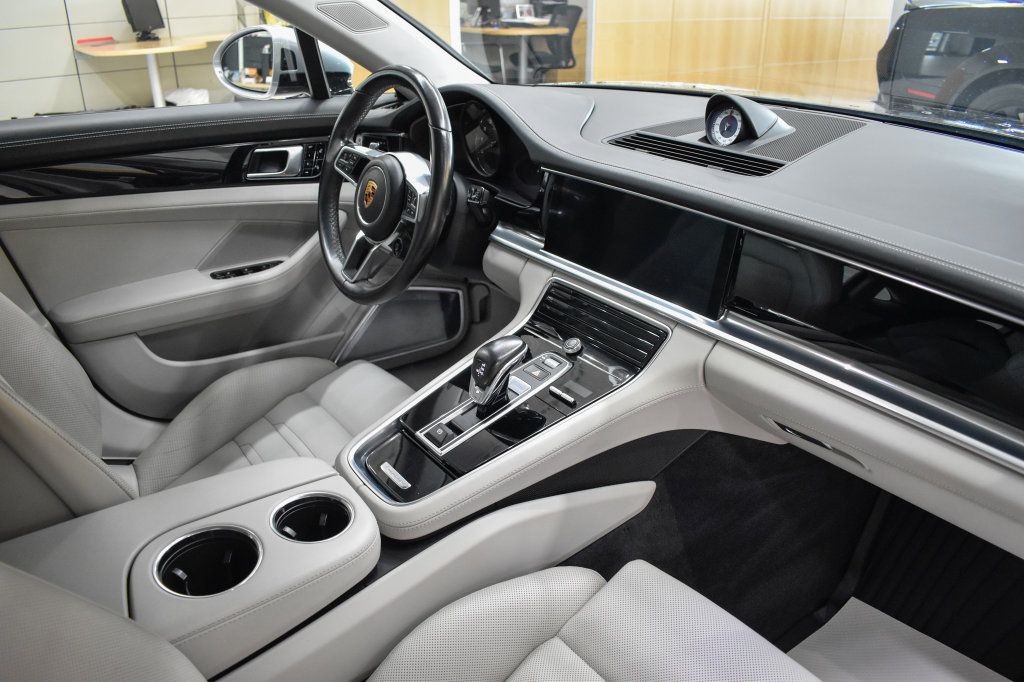 Used 2018 Porsche Panamera 4S AWD/4WD image 22