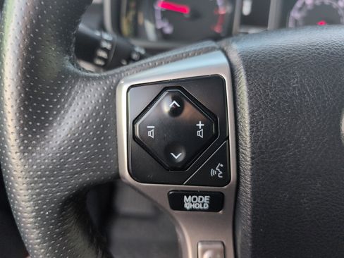 Used 2022 Toyota 4Runner SR5 image 15