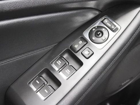 Used 2014 Kia Cadenza Premium w/ Luxury Package FWD image 12