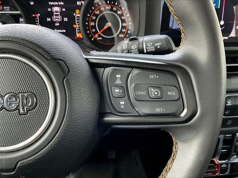 Used 2024 Jeep Wrangler Unlimited Sport AWD/4WD image 20