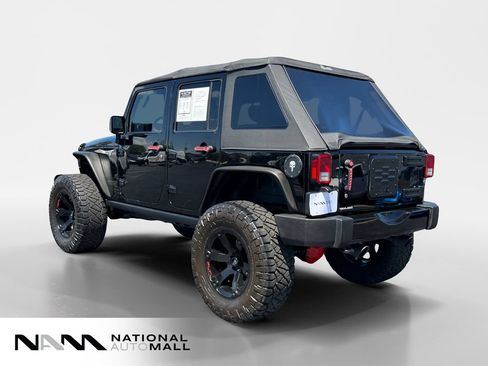 Used 2017 Jeep Wrangler Unlimited Sport AWD/4WD image 3