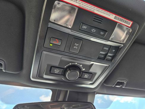 Certified 2022 Toyota Tacoma TRD Off-Road w/ TRD Premium Off Road Package AWD/4WD image 36
