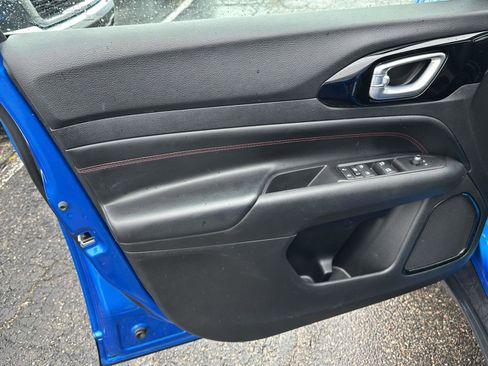 Used 2022 Jeep Compass Trailhawk image 16