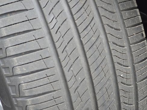 Certified 2025 Audi Q5 Prestige AWD/4WD image 10