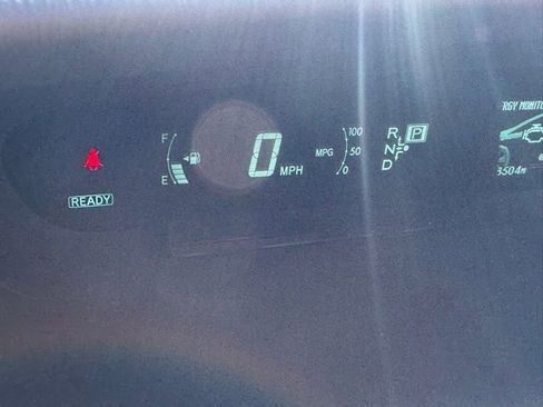 Used 2011 Toyota Prius Two image 22