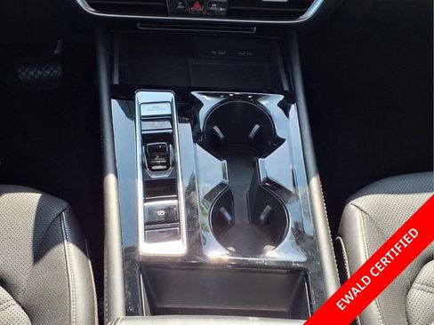 Used 2024 Volkswagen Atlas SE AWD/4WD image 15