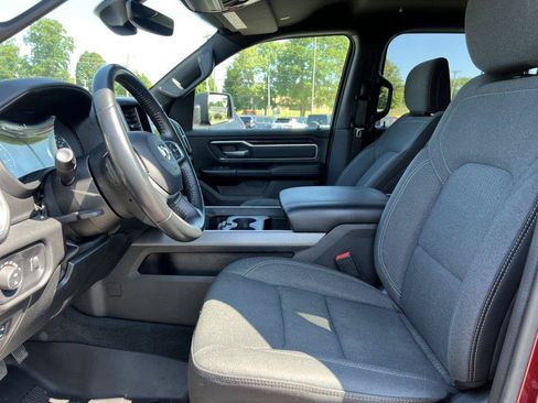 Used 2022 RAM 1500 Big Horn AWD/4WD image 4