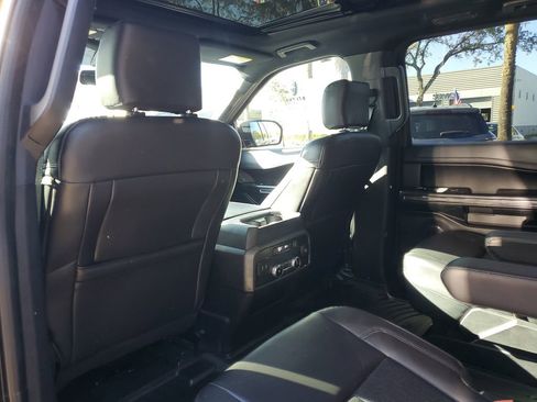 Used 2020 Ford Expedition Max XLT w/ Equipment Group 202A image 11