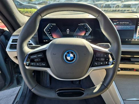 Certified 2025 BMW i4 eDrive40 RWD image 18