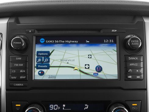 Used 2016 Nissan Titan SL RWD image 7