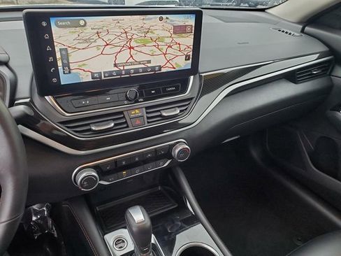 Certified 2023 Nissan Altima 2.5 SR w/ SR Premium Package image 22